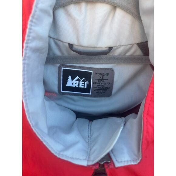 REI‎ Women's Windbreaker, Earthy Red, Stowaway Hood, Cinch Waist, XS - Picture 3 of 5